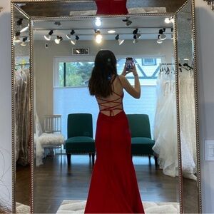 Elegant Red Backless Dress